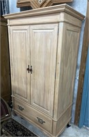 Blonde Armoire , Pull Out Drawers , Shelves