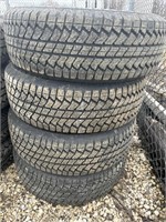 A set of 4 Bridgestone Dueler A/T tires 265/70R17