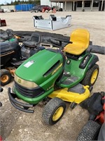 John Deere Riding Mower