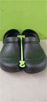 (NEW)   12M   CROCS