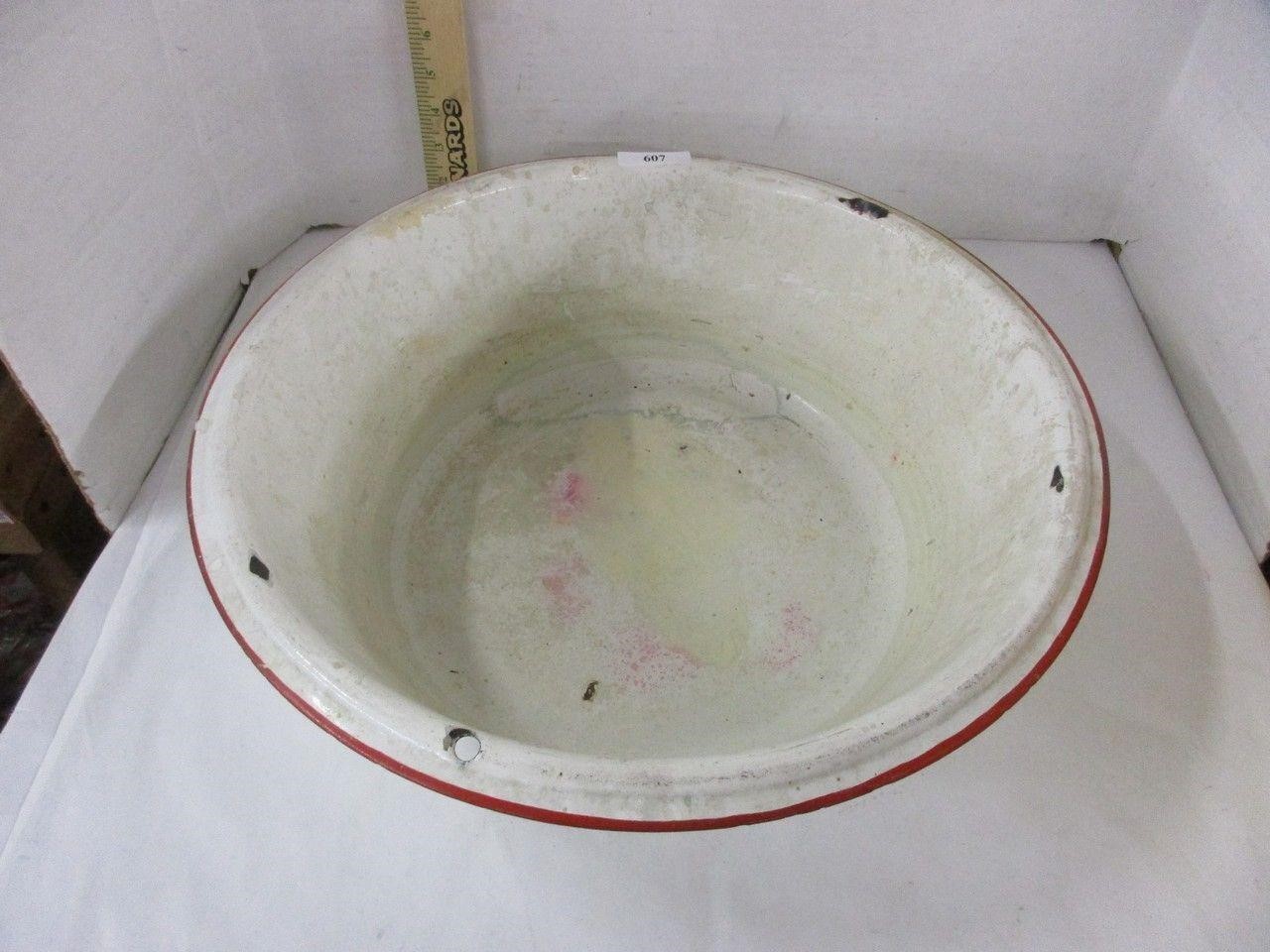 Enamel steel bowl – 16"