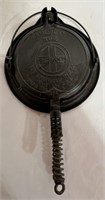 Griswold Cast Iron Waffle Maker, American No. 8