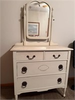 White Four Drawer Dresser with Detachable Mirror