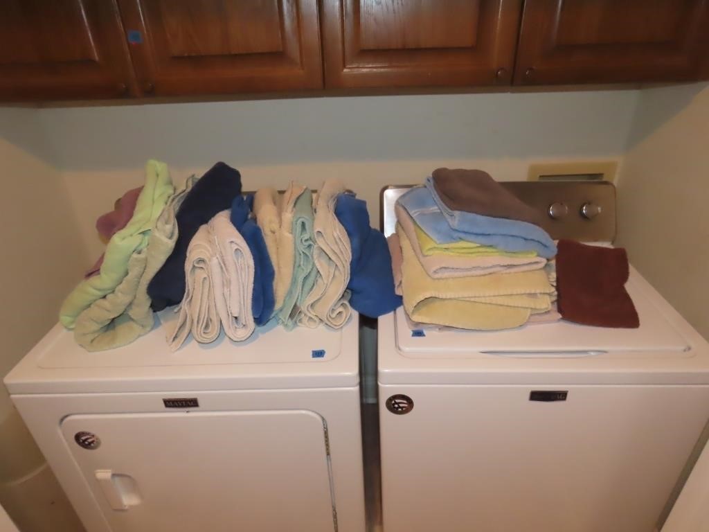 Lot of Towels & Washcloths