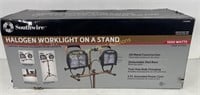 NIB Southwire Halogen Worklight on Stand