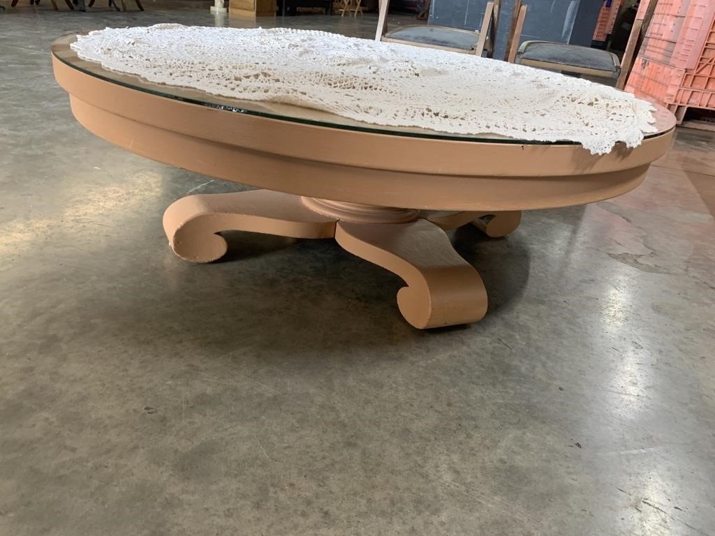 ROUND COFFEE TABLE AND HANDMADE TABLECLOTH