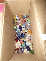 BOX WITH SEVERAL UNUSED GLASS PIPES