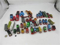 Plusieurs trains en métal et plastique, Thomas