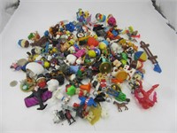 Plusieurs figurines dont Super Mario, Playmobil
