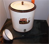 Vtg Naxon Boston Beanery Crock Pot & Ladel