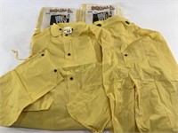 (3) Medium Rain Gear Jackets & Pants