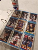 Cartable d'environ 530 carte de hockey mixes