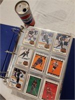 Cartable d'environ 650 cartes de hockey mixes