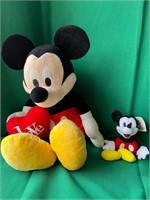 Mickey Mouse lot 20” 9”