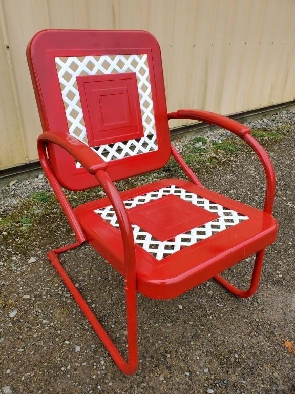 Vintage Metal Lawn Chair 34 & 3/4" H