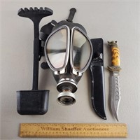 Gas Mask, Knife & Quiver