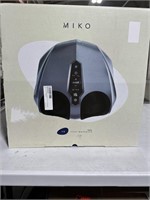 MIKO foot massager new in the box W 11