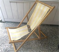 Vintage Folding Reclining Beach Chair