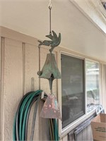 Metal outdoor chime