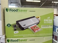 The food saver fm2900 vacuum sealing system