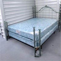 Queen Size Iron Bed Head & Foot Board Painted