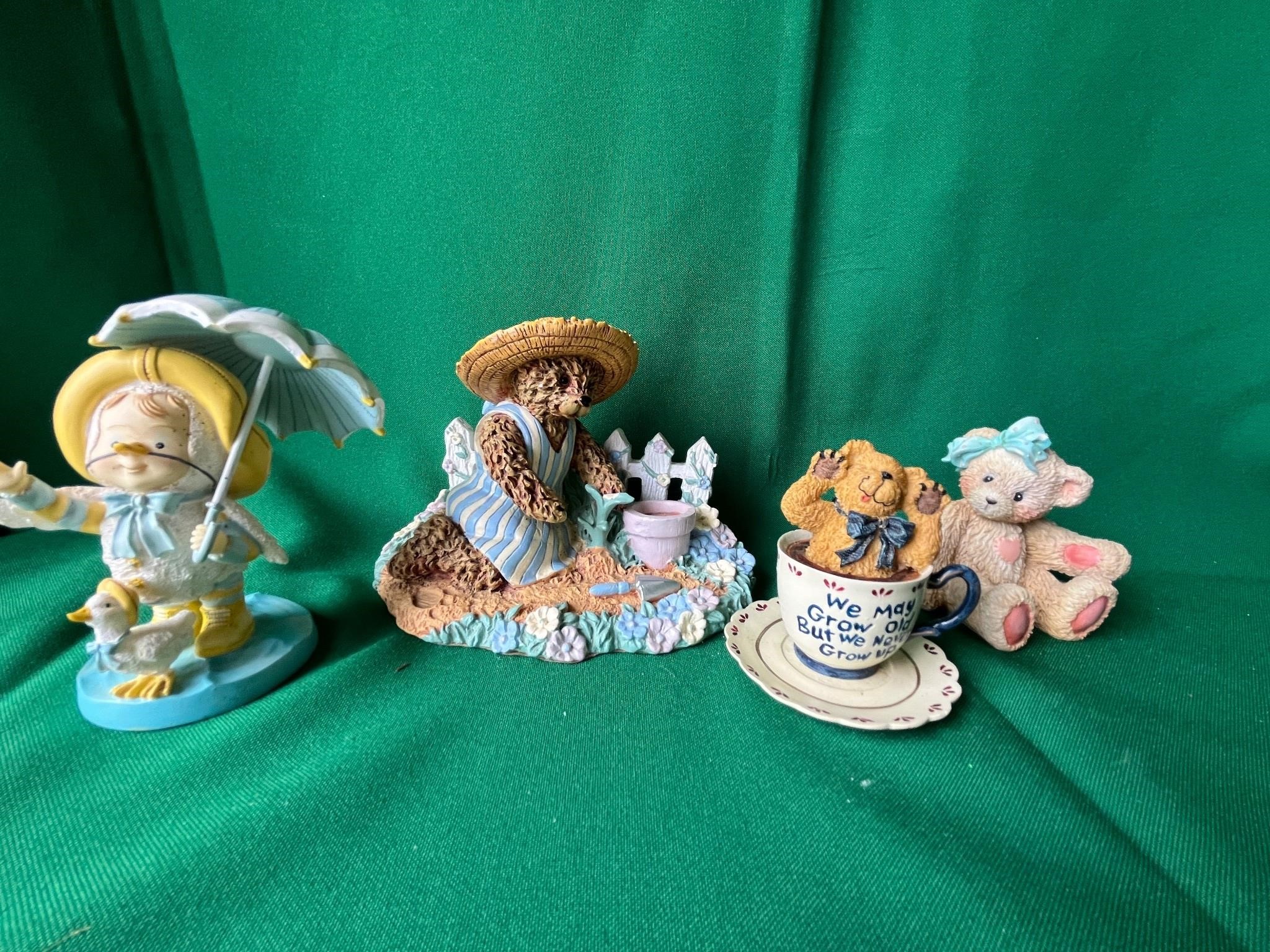 4 pc Lot Paddywhack Duck 3 bears