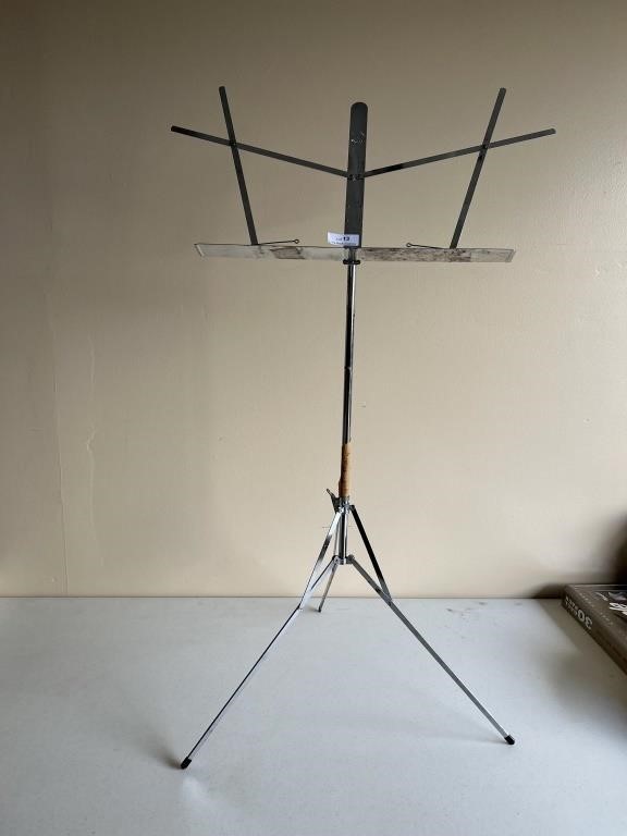 Vintage Fold-Up Music Stand