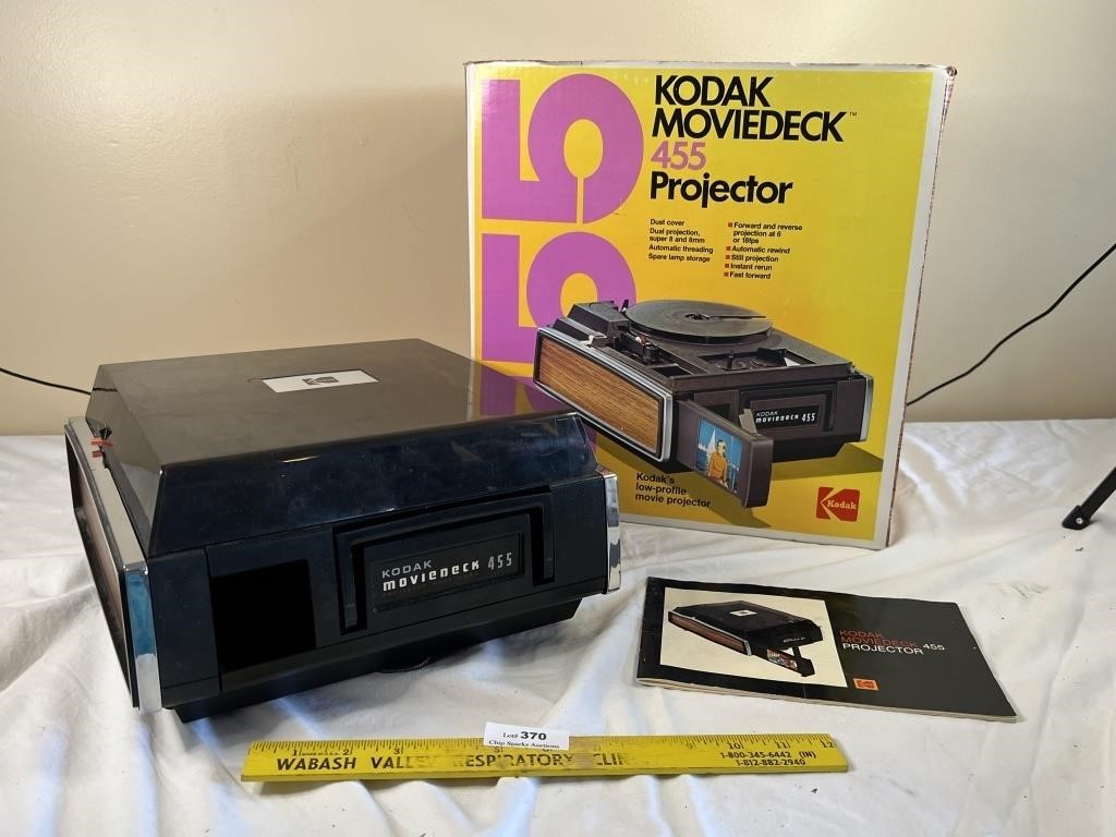 Vintage Kodak Moviedeck 455 Projector