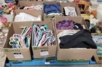 PALLET OF CLOTHING & HANGERS