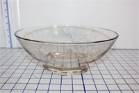 LARGE GLASS SERVING BOWL W/ GOLD ACCENTS