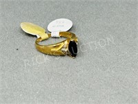 Onyx & gold plated ladies ring - size 8