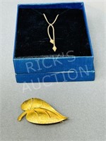Avon gold plated necklace & brooch
