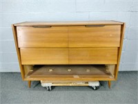 Mid Century Console Stereo Cabinet For Repurpose