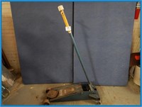 WALKER TWO TON MOVEABLE CAR JACK