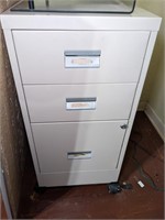 File Cabinet w/ wheels