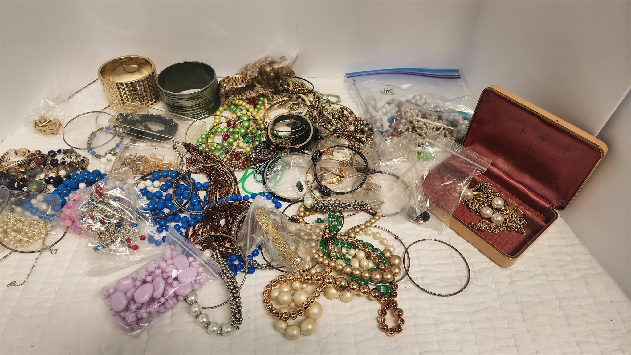Vintage costume jewelry lot