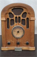 Crosley AM/FM Cassette Radio - works 12 3/4" H