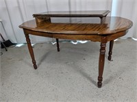 (1) Vintage Dining Table w/ Removable Leaves