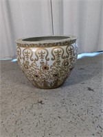 (1) Elegant Porcelain Vase w/ Gold Trim