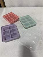 SET OF 3 SILICONE ICE TRAYS WITH LIDS (PURPLE,