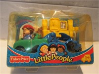 FISHER  PRICE LITTLE PEOPLE TOY SET