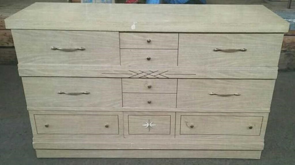6 Drawer Dresser, Approx  52"×17 3/4"×31 1/2"
