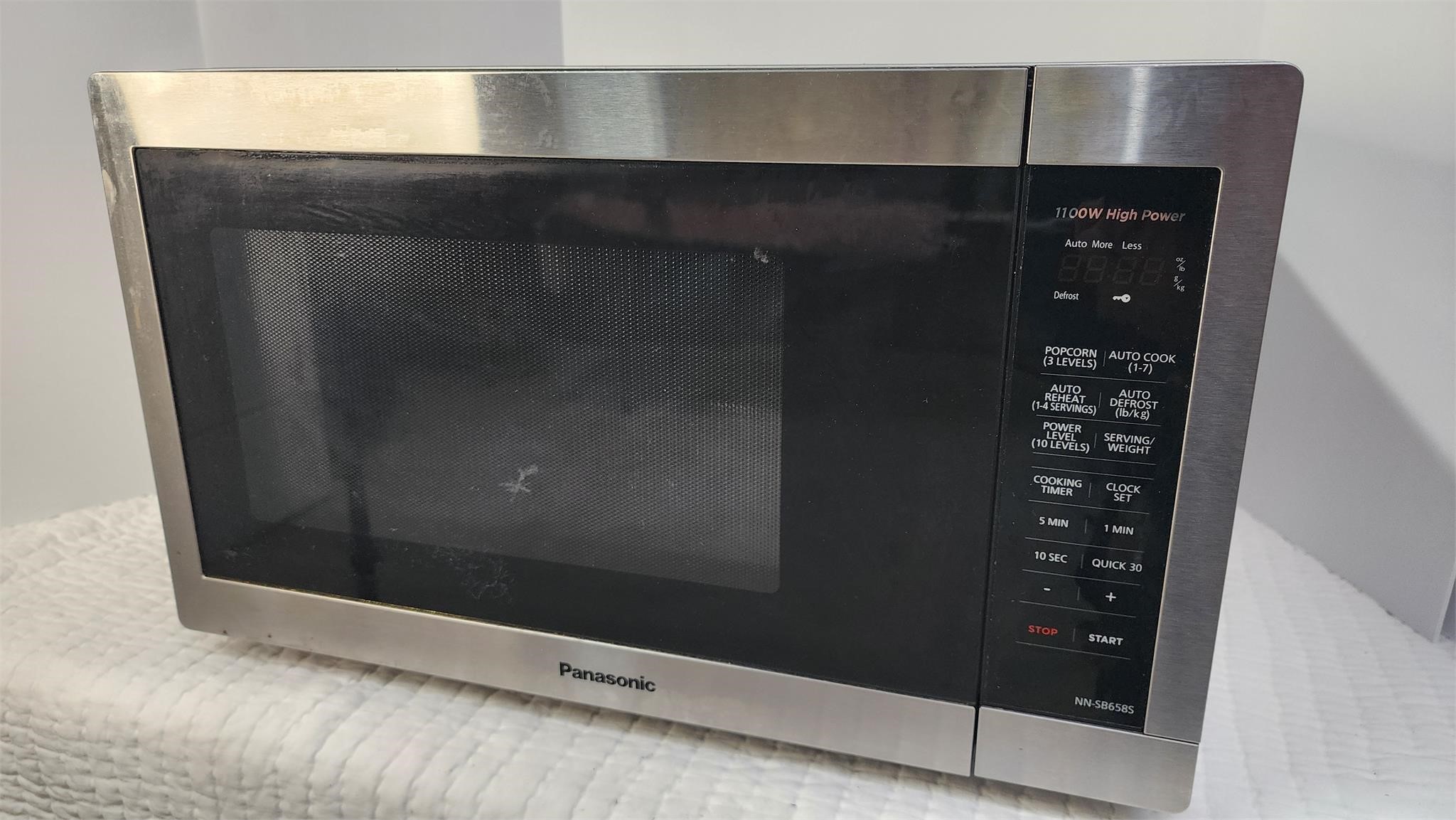 Panasonic 1100W Microwave