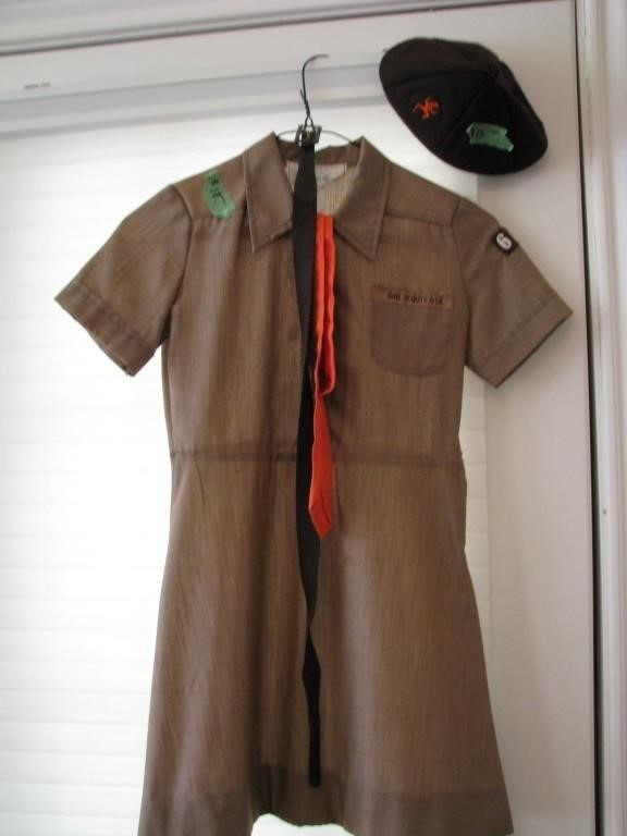 Vintage Brownie uniform