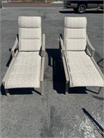 Pair of Tropitone Patio Lounge Chairs w/Cushions