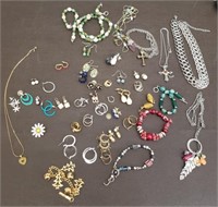 Lot of Nice Costume Jewelry. Necklaces, Earrings