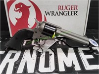 NEW  Ruger Wrangler 22 LR Revolver