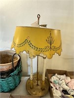 VINTAGE TOLE LAMP / CORD IS CUT