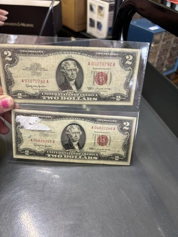 2 TWO DOLLAR BILLS 1963 in plastic case
