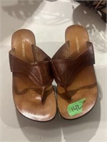 Barely Natualizer Leather Sandle